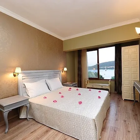 Karianda Hotel *