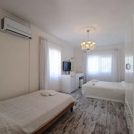 Hotel Karianda Golturkbuku