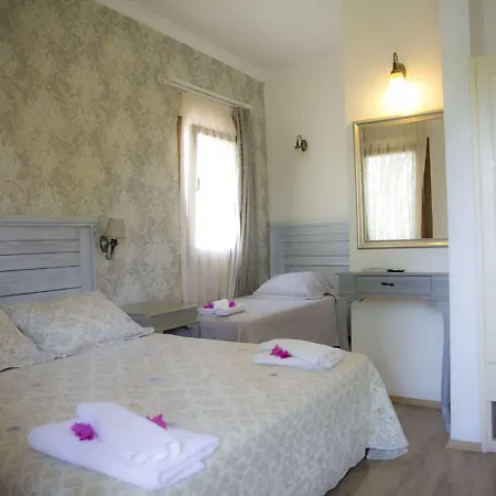 Hotel Karianda Golturkbuku