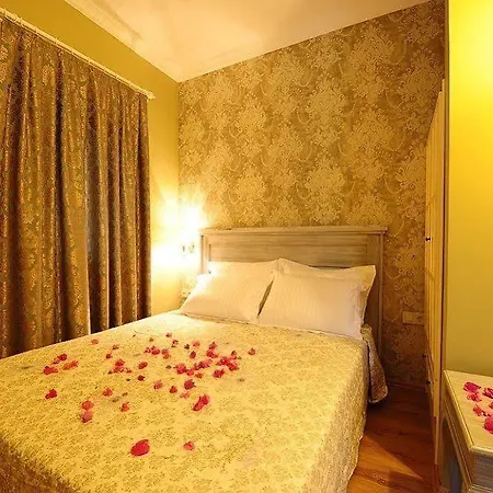 Karianda Hotel Golturkbuku