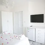 Karianda Hotel Golturkbuku