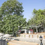Karianda Hotel Golturkbuku