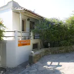 Hotel Karianda *