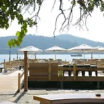 Karianda Hotel