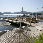 Hotel Karianda Golturkbuku