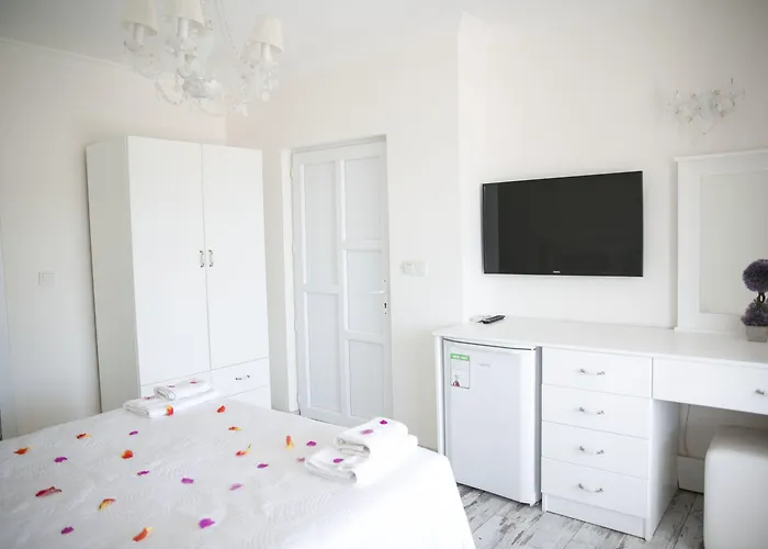 Karianda Hotel Golturkbuku